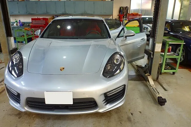 ポルシェ パナメーラ 970 ドアロック不良 修理 三重県