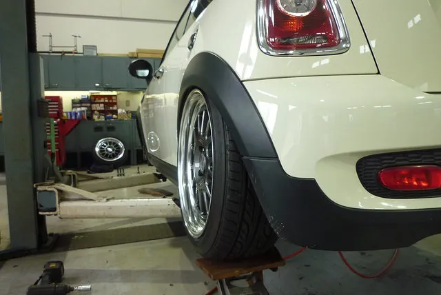 ミニ R56 クーパーS WORKホイール・フェンダー加工 ミニ R56 クーパーS WORKホイール・フェンダー加工