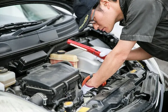 車のバッテリーの交換時期の目安は？交換しないとどうなる？ | 黒石市　車検・整備