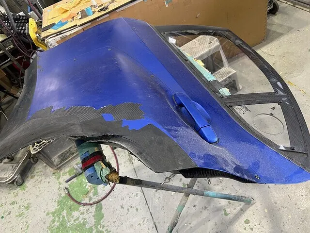 東京都　WRX　NBR仕様　ドライカーボン製ドア修理