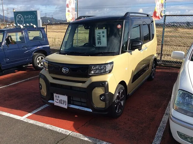 タントファンクロス新車・ウェイク中古車・ヤリス中古車