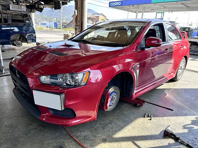 三菱 ランサー　タイヤ交換│坂出市　車検・整備