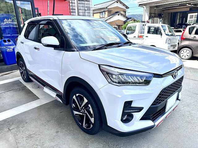 坂出市　トヨタ ライズ　カーナビ・ドラレコ・ETC・アンダーガーニッシュ取付など｜パーツ取付