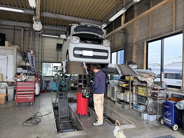 宇多津町　エンジンオイル交換　スズキ スペーシア│車検・整備