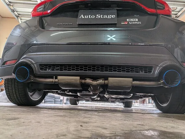 にかほ市GRヤリス　HKSマフラー交換　持ち込み