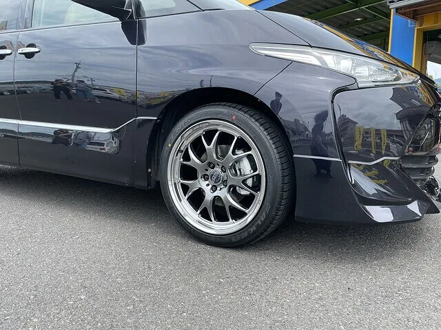 エスティマに「RAYS HOMURA 2x7RA」島根