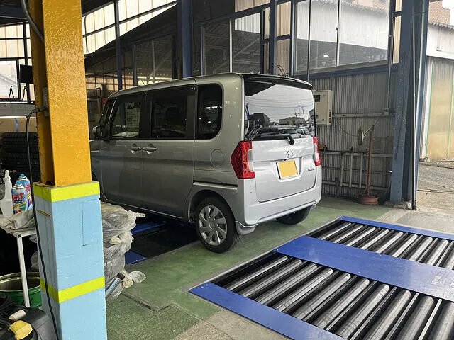 関市　車検　エンジンオイル交換・ブレーキパッド交換　ダイハツ タント｜車検・整備