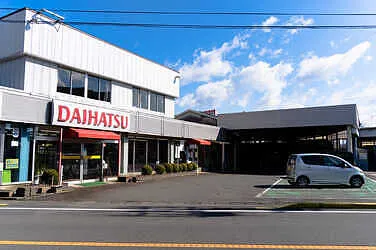 林モータース外観