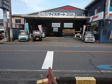 ワイズオート外観