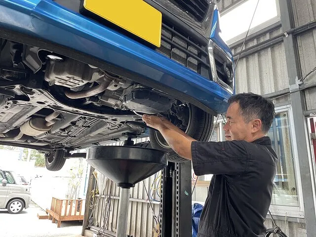 こだわり品質の安心車検 北谷町・沖縄市 カーショップアース