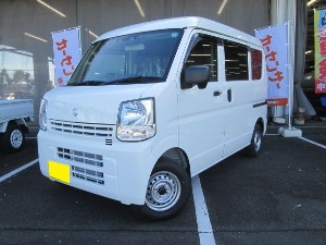 エブリイ