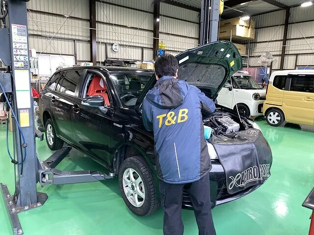 トヨタ カローラフィールダー エンジンオイル交換│岐阜県瑞穂市