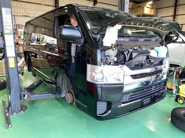 トヨタ ハイエース オイル漏れ修理│岐阜県瑞穂市