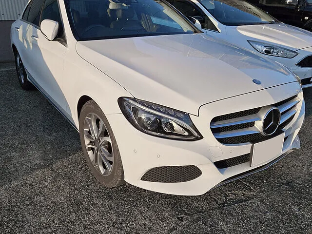 豊橋市　リヤクォーターパネル　線キズ修理　メルセデス・ベンツCクラス　自費修理｜鈑金塗装