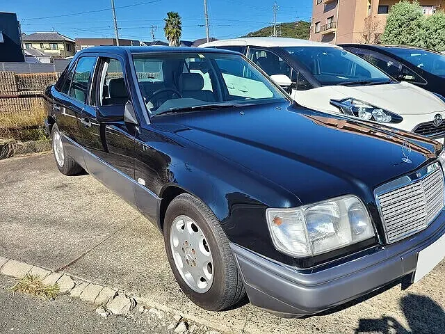 豊橋市　オイル漏れ修理　メルセデス・ベンツ Eクラス　オートマオイル交換｜車修理