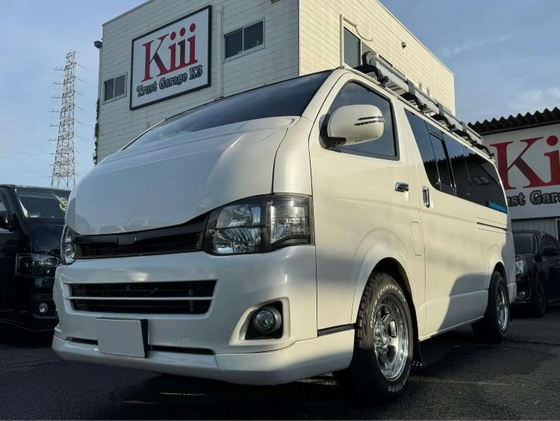 200ハイエース！tc01ホイール！オーバーフェンダー付き！