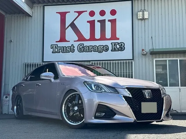 摂津市・クラウン・ハイブリッド車