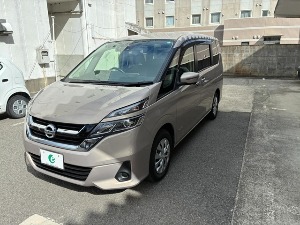 クリックするとこの車輌の詳細ページに移動します。 セレナ
