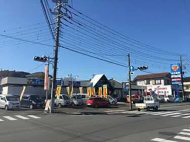 クロストーク　坪井車販外観