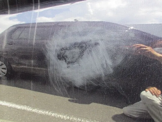 橿原市　ソリオ　左前後ドア修理