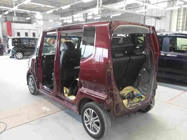 橿原市NBOX全塗装カラーチェンジ