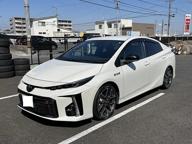 岡崎市 タイヤ交換 プリウス x ヨコハマ ブルーアース-ES