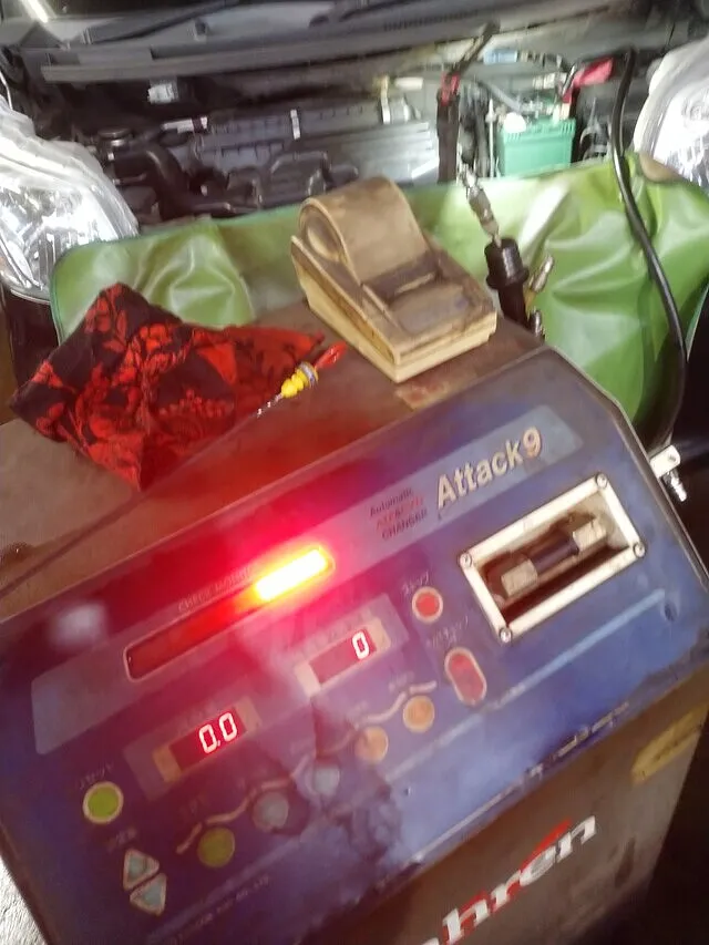 むつ市　ダイハツ　タント　ＣＶＴフルード交換