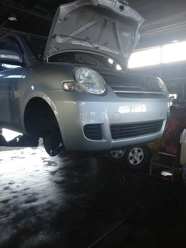 トヨタ　シエンタ　マフラー溶接修理　車検整備　むつ市　Ｎ様