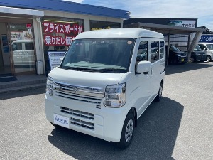 エブリイ