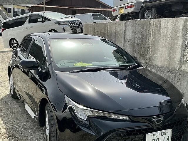 本日は二台、カローラスポーツとレクサスLM新車納車です。！