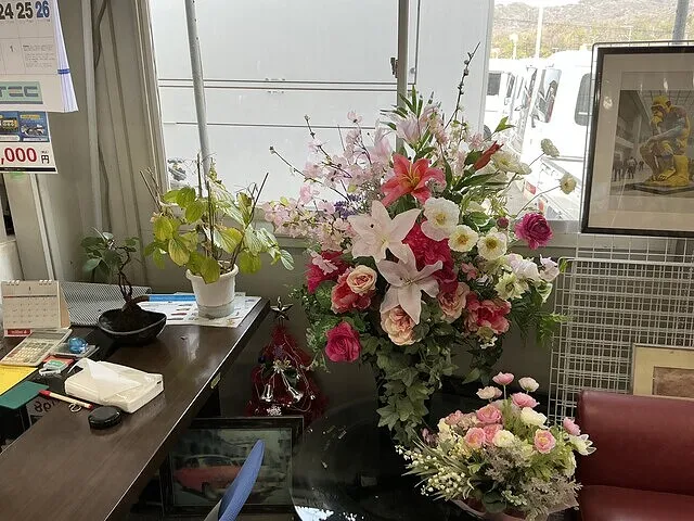 今月のお花が新しくなりました‼️
