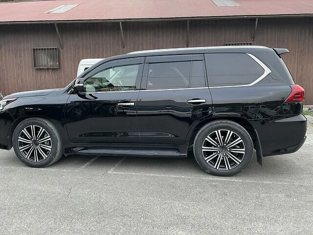 レクサスLX車検、タイヤ交換‼️
