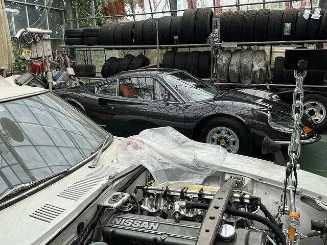 6月27日、朝の静かなオートサポートグループの車たち
