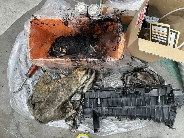 BMW 5セダンディーゼル、すすが大変なことになってます