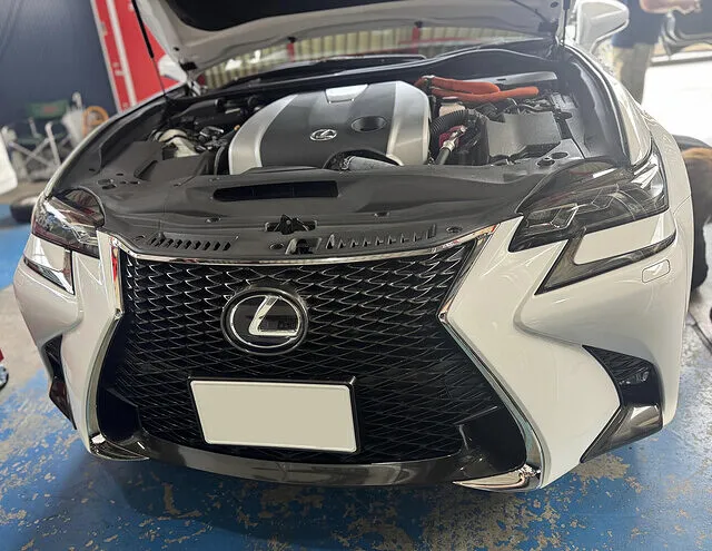 レクサス　フロント　ブレーキパッド交換　守口　門真　寝屋川　