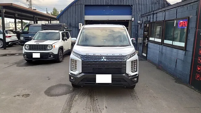 札幌市　白石区　デリカD:5　ルーフキャリア取付など