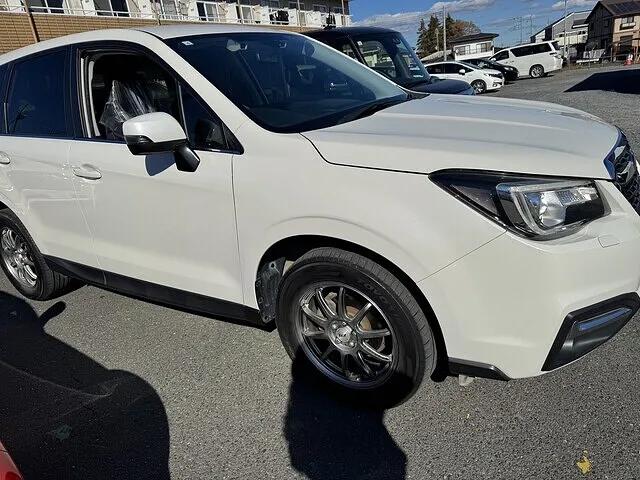 ひたちなか市/フロントバンパー/鈑金塗装/スバル　フォレスター