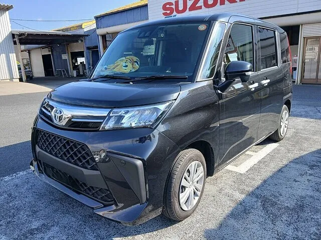 ひたちなか市/左フロントドア/鈑金塗装/トヨタ　ルーミー