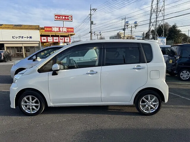 ひたちなか市/左フロントドア/鈑金塗装/スバル　ステラ