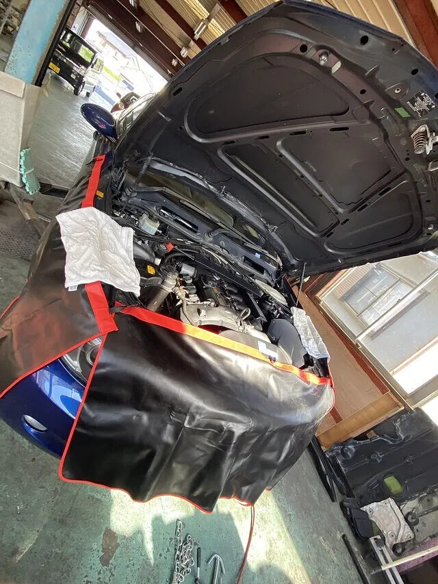 BMW 130i オイル漏れ　修理