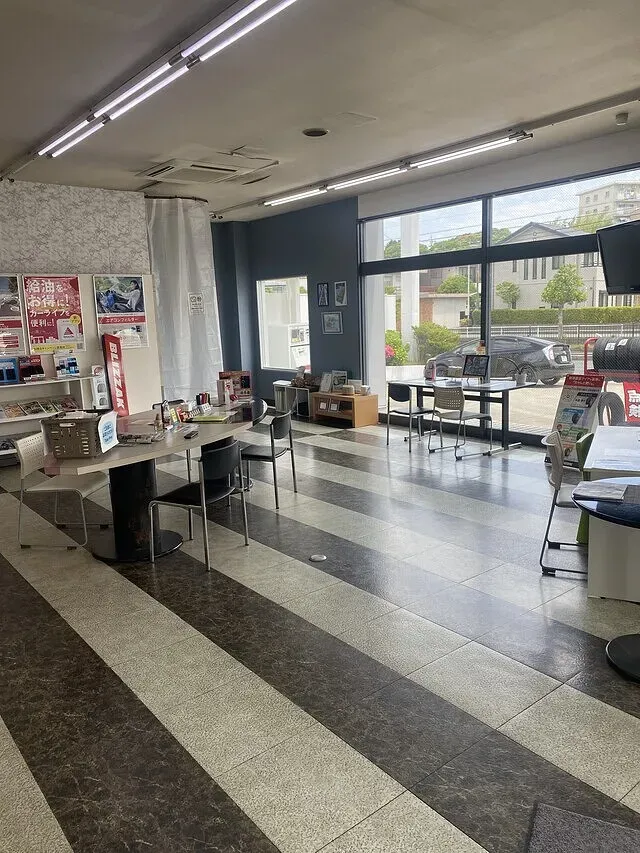 タイヤ交換画像