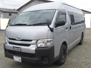 ハイエースバン