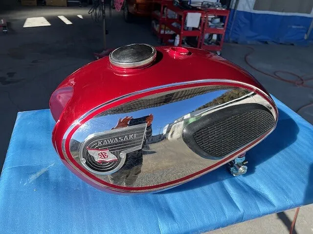 熊本市　バイク塗装　カワサキW1S