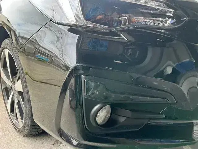 宮崎市鈑金塗装　スバル　インプレッサG4 フロントバンパー修理