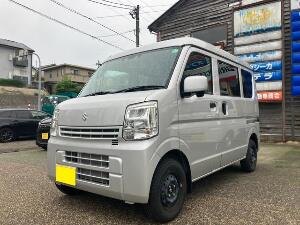 エブリイ