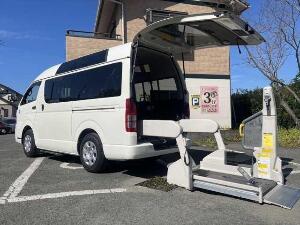 ハイエースバン