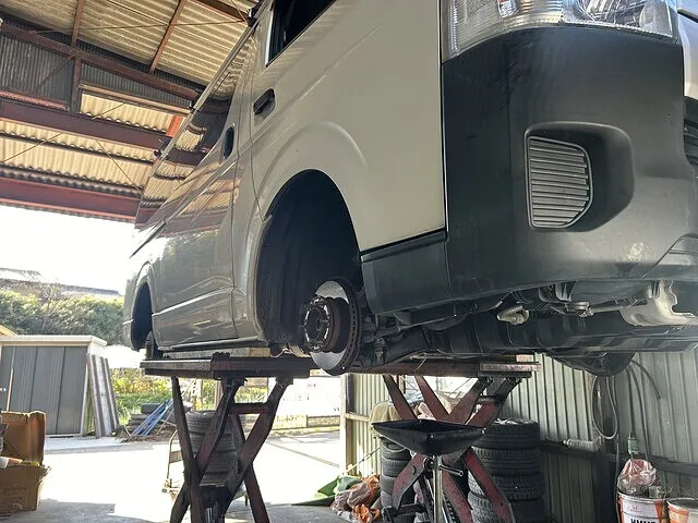 知多郡　修理　ハイエース　オイル交換
