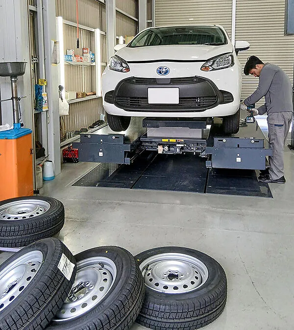 【シーズン入替】冬タイヤ交換