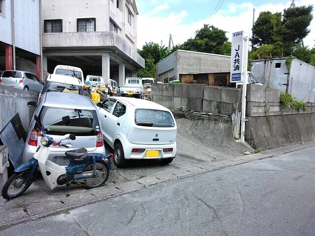 車検・修理・板金・八重瀬町　神谷自動車整備工場