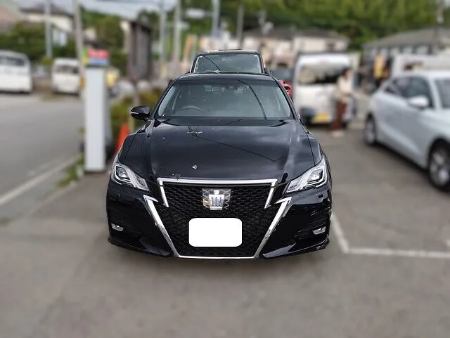 横浜市都筑区｜クラウンアスリートフロントバンパー(交換)板金塗装＋代車特約で同型車をご用意！（210系事例）